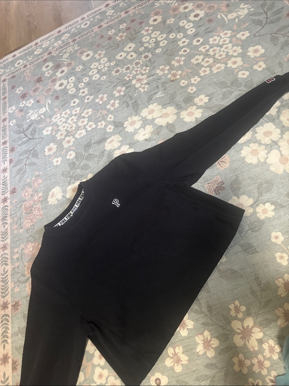 PINK Victoria's Secret Black Crewneck Sweatshirt